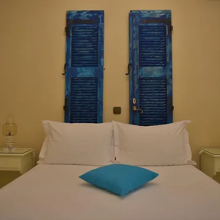 Paxos Santa Marina جايوس