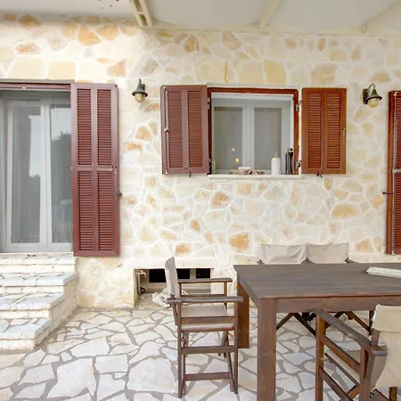 Paxos Santa Marina ガイオス
