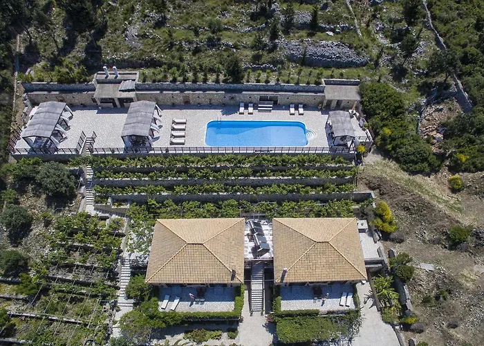 Апартаменты Paxos Santa Marina