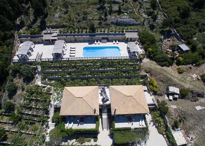Paxos Santa Marina Апартаменты *
